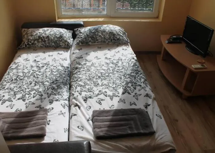 Апартамент Spacious, 1 Bed Apt, Dawn Park Слънчев бряг